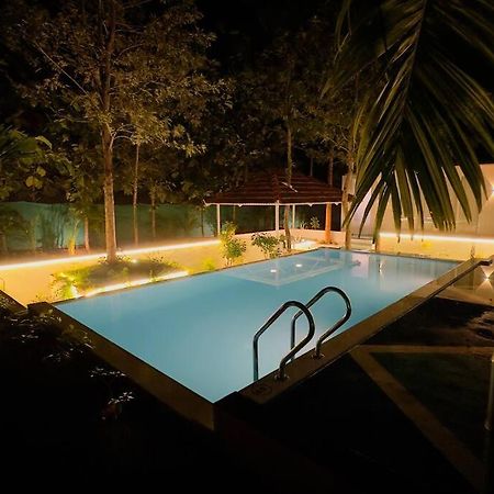 Serenity Farm Stay Hampāpura Buitenkant foto