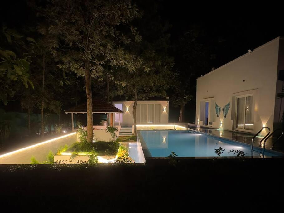 Serenity Farm Stay Hampāpura Buitenkant foto